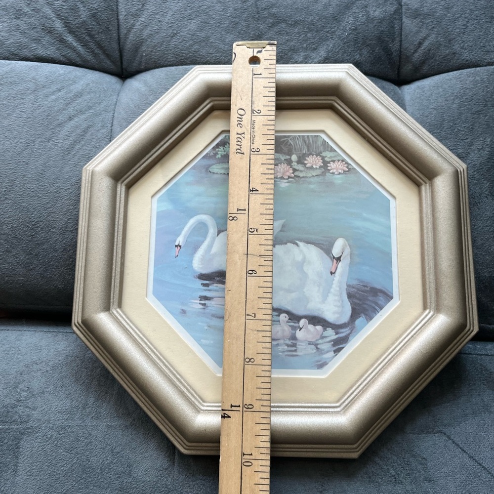 Vintage Homco Swan Prints Gold Tone Octagon Frames Wall Decor 2 Piece Set - Picture 10 of 11